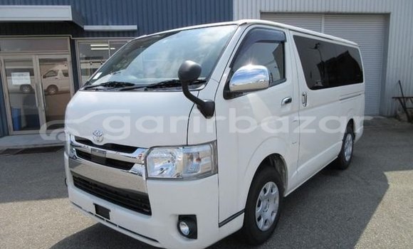 Buy Used 2019 Toyota Hiace in Dhaka, Dhaka Buy Used 2019 Toyota Hiace in Dhaka, Dhaka