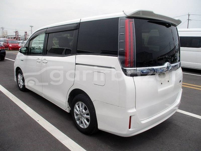 Big with watermark toyota noah dhaka dhaka 31121