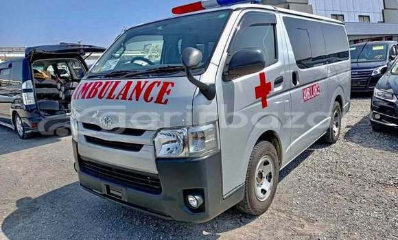 Buy Used 2019 Toyota Hiace in Dhaka, Dhaka Buy Used 2019 Toyota Hiace in Dhaka, Dhaka