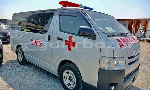 Buy Used 2019 Toyota Hiace in Dhaka, Dhaka Buy Used 2019 Toyota Hiace in Dhaka, Dhaka