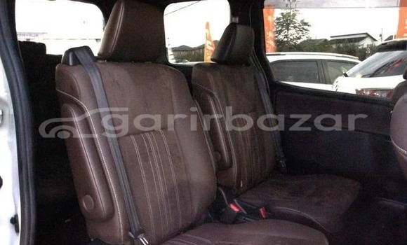 Buy Used 2019 Toyota Esquire in Dhaka, Dhaka Buy Used 2019 Toyota Esquire in Dhaka, Dhaka