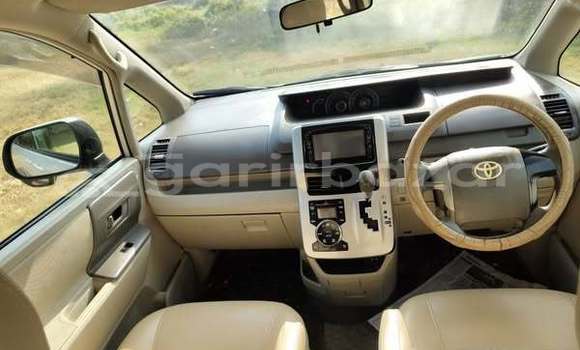 Buy Used 2015 Toyota Axio x in Dhaka, Dhaka Buy Used 2015 Toyota Axio x in Dhaka, Dhaka