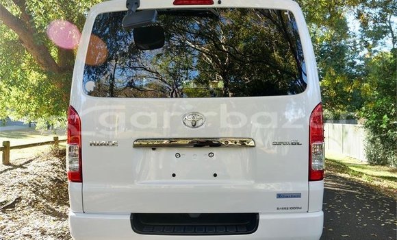 Buy Used 2023 Toyota Hiace in Dhaka, Dhaka Buy Used 2023 Toyota Hiace in Dhaka, Dhaka