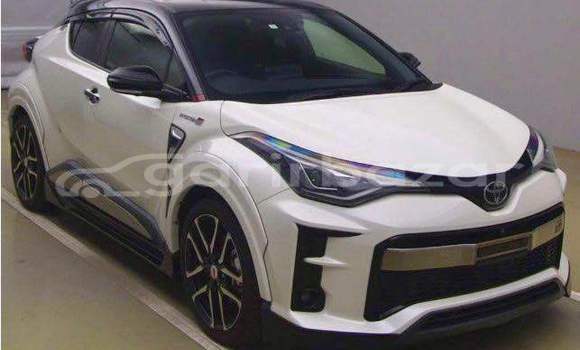 কেনা ব্যবহৃত Toyota CHR White গাড়ী মধ্যে ঢাকা মধ্যে Dhaka কেনা ব্যবহৃত Toyota CHR White গাড়ী মধ্যে ঢাকা মধ্যে Dhaka