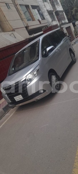 Big with watermark toyota noah dhaka dhaka 31168