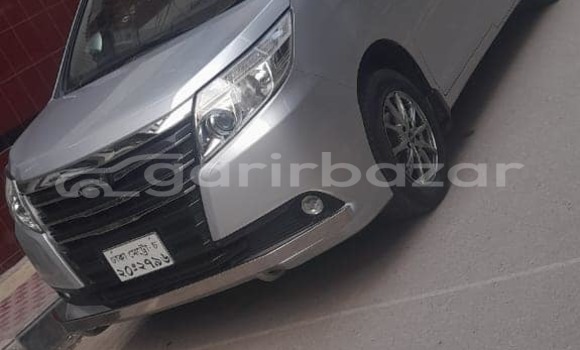 Buy Used 2016 Toyota Noah in Dhaka, Dhaka Buy Used 2016 Toyota Noah in Dhaka, Dhaka