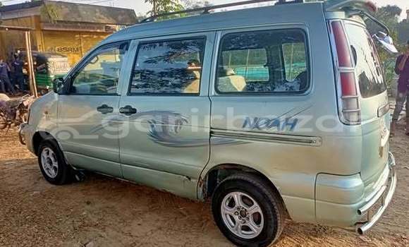 Buy Used 2008 Toyota Noah in Dhaka, Dhaka Buy Used 2008 Toyota Noah in Dhaka, Dhaka