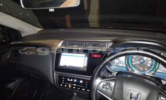কিনুন ব্যবহৃত Honda গাড়ী কিনুন ব্যবহৃত Honda গাড়ী