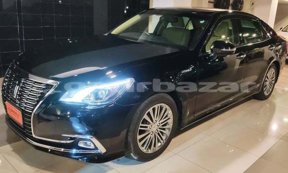 Buy Import 2016 Toyota Crown in Dhaka, Dhaka Buy Import 2016 Toyota Crown in Dhaka, Dhaka