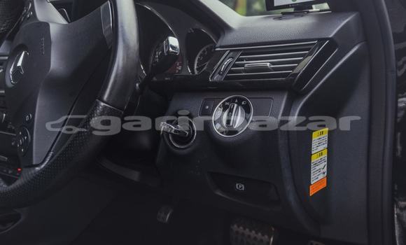 কিনুন ব্যবহৃত Mercedes-Benz গাড়ী কিনুন ব্যবহৃত Mercedes-Benz গাড়ী
