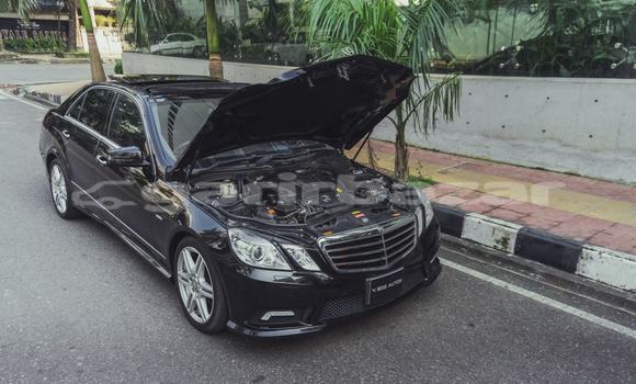 কিনুন ব্যবহৃত Mercedes-Benz গাড়ী কিনুন ব্যবহৃত Mercedes-Benz গাড়ী