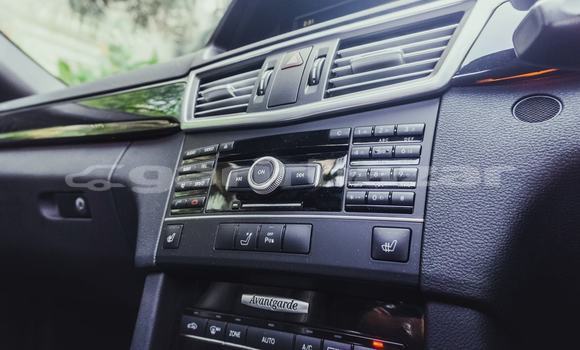 কিনুন ব্যবহৃত Mercedes-Benz গাড়ী কিনুন ব্যবহৃত Mercedes-Benz গাড়ী