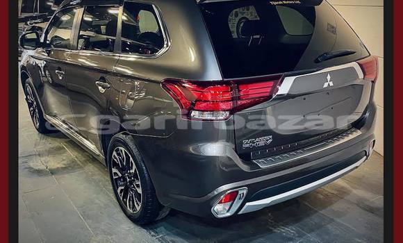 Buy Import 2016 Mitsubishi Outlander in Dhaka, Dhaka Buy Import 2016 Mitsubishi Outlander in Dhaka, Dhaka