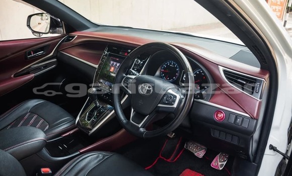 কেনা ব্যবহৃত Toyota Harrier White গাড়ী মধ্যে ঢাকা মধ্যে Dhaka কেনা ব্যবহৃত Toyota Harrier White গাড়ী মধ্যে ঢাকা মধ্যে Dhaka