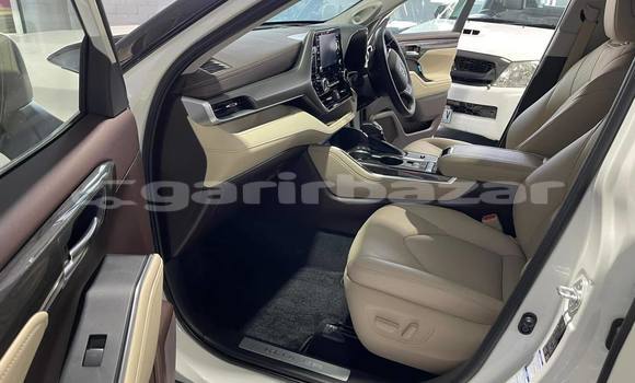 Buy Import Toyota Highlander in Dhaka, Dhaka Buy Import Toyota Highlander in Dhaka, Dhaka