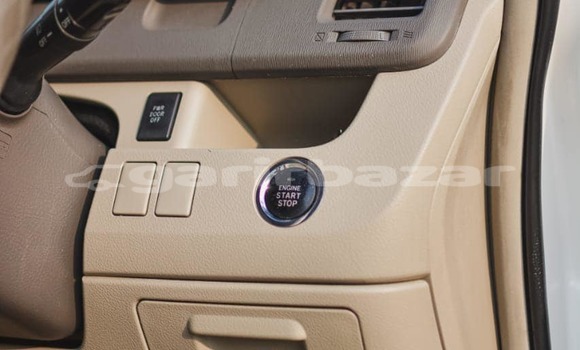 কেনা ব্যবহৃত Toyota Noah White গাড়ী মধ্যে ঢাকা মধ্যে Dhaka কেনা ব্যবহৃত Toyota Noah White গাড়ী মধ্যে ঢাকা মধ্যে Dhaka