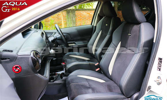 Buy Import 2016 Toyota Aqua in Dhaka, Dhaka Buy Import 2016 Toyota Aqua in Dhaka, Dhaka