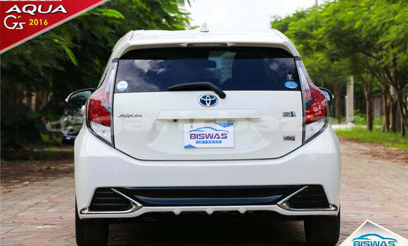 Buy Import 2016 Toyota Aqua in Dhaka, Dhaka Buy Import 2016 Toyota Aqua in Dhaka, Dhaka