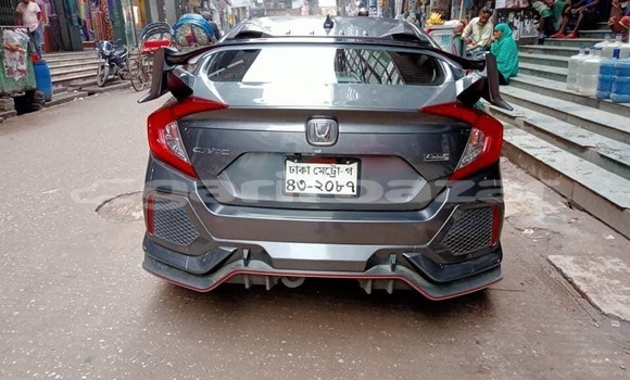 Buy Used 2018 Honda Civic in Dhaka, Dhaka Buy Used 2018 Honda Civic in Dhaka, Dhaka