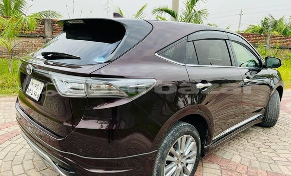 Buy Used 2013 Toyota Harrier in Dhaka, Dhaka Buy Used 2013 Toyota Harrier in Dhaka, Dhaka