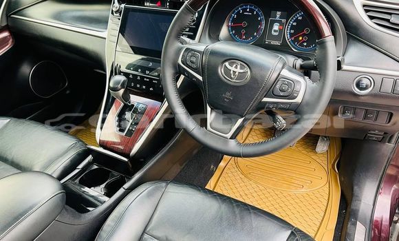 Buy Used 2013 Toyota Harrier in Dhaka, Dhaka Buy Used 2013 Toyota Harrier in Dhaka, Dhaka