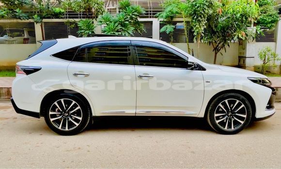 কেনা ব্যবহৃত Toyota Harrier White গাড়ী মধ্যে ঢাকা মধ্যে Dhaka কেনা ব্যবহৃত Toyota Harrier White গাড়ী মধ্যে ঢাকা মধ্যে Dhaka