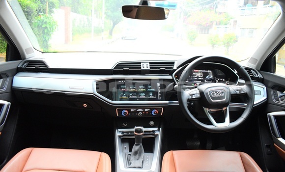 Buy Used 2019 Audi Q3 in Dhaka, Dhaka Buy Used 2019 Audi Q3 in Dhaka, Dhaka