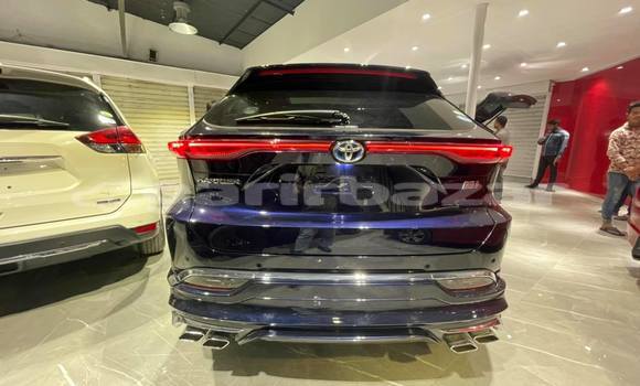 Buy Import 2020 Toyota Harrier in Dhaka, Dhaka Buy Import 2020 Toyota Harrier in Dhaka, Dhaka