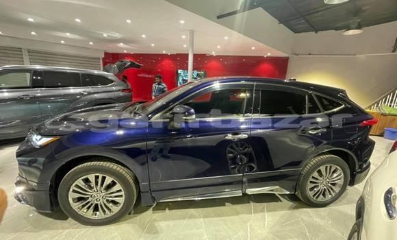 Buy Import 2020 Toyota Harrier in Dhaka, Dhaka Buy Import 2020 Toyota Harrier in Dhaka, Dhaka