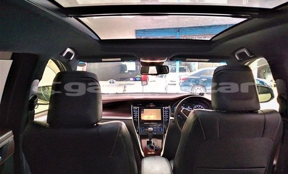 Buy Import 2015 Toyota Harrier in Dhaka, Dhaka Buy Import 2015 Toyota Harrier in Dhaka, Dhaka