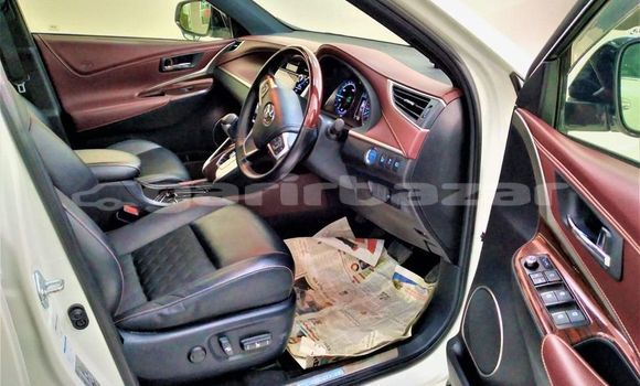 Buy Import 2015 Toyota Harrier in Dhaka, Dhaka Buy Import 2015 Toyota Harrier in Dhaka, Dhaka