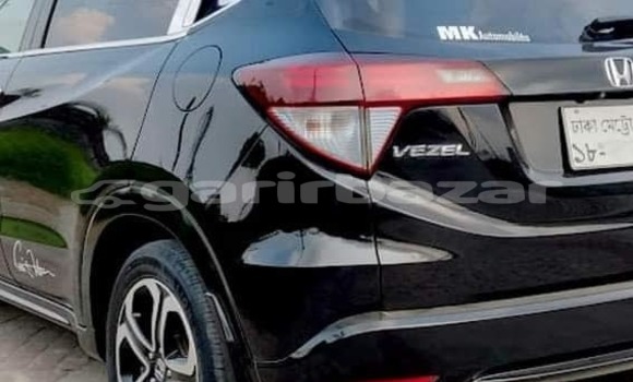 Buy Used 2014 Honda Vezel in Dhaka, Dhaka Buy Used 2014 Honda Vezel in Dhaka, Dhaka
