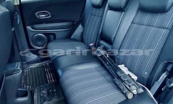 Buy Used 2014 Honda Vezel in Dhaka, Dhaka Buy Used 2014 Honda Vezel in Dhaka, Dhaka