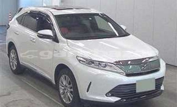 কেনা আমদানি Toyota Harrier White গাড়ী মধ্যে ঢাকা মধ্যে Dhaka কেনা আমদানি Toyota Harrier White গাড়ী মধ্যে ঢাকা মধ্যে Dhaka