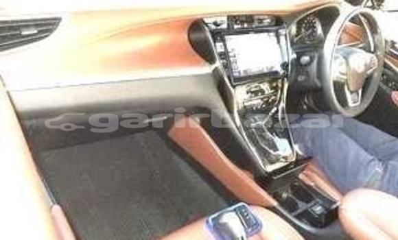 কেনা আমদানি Toyota Harrier White গাড়ী মধ্যে ঢাকা মধ্যে Dhaka কেনা আমদানি Toyota Harrier White গাড়ী মধ্যে ঢাকা মধ্যে Dhaka