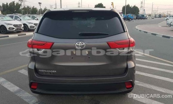 Buy Import 2017 Toyota Highlander in Import - Dubai, Bandarban Buy Import 2017 Toyota Highlander in Import - Dubai, Bandarban