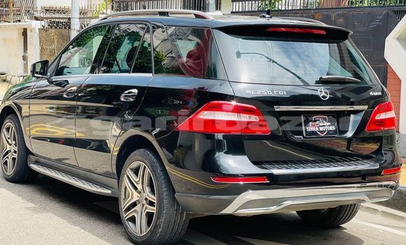 Buy Used 2014 Mercedes-Benz ML–Class in Dhaka, Dhaka Buy Used 2014 Mercedes-Benz ML–Class in Dhaka, Dhaka