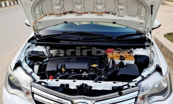 কেনা ব্যবহৃত Toyota Axio White গাড়ী মধ্যে ঢাকা মধ্যে Dhaka কেনা ব্যবহৃত Toyota Axio White গাড়ী মধ্যে ঢাকা মধ্যে Dhaka