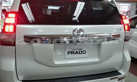 কেনা ব্যবহৃত Toyota Land Cruiser Prado White গাড়ী মধ্যে ঢাকা মধ্যে Dhaka কেনা ব্যবহৃত Toyota Land Cruiser Prado White গাড়ী মধ্যে ঢাকা মধ্যে Dhaka