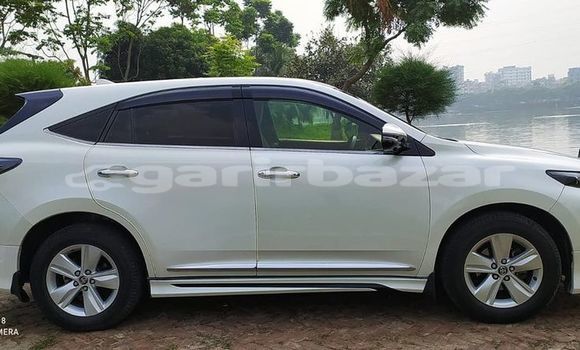 Buy Used 2015 Toyota Harrier in Dhaka, Dhaka Buy Used 2015 Toyota Harrier in Dhaka, Dhaka