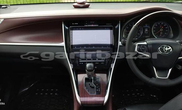 Buy Used 2015 Toyota Harrier in Dhaka, Dhaka Buy Used 2015 Toyota Harrier in Dhaka, Dhaka