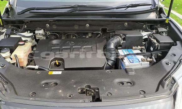 Buy Used 2015 Toyota Harrier in Dhaka, Dhaka Buy Used 2015 Toyota Harrier in Dhaka, Dhaka