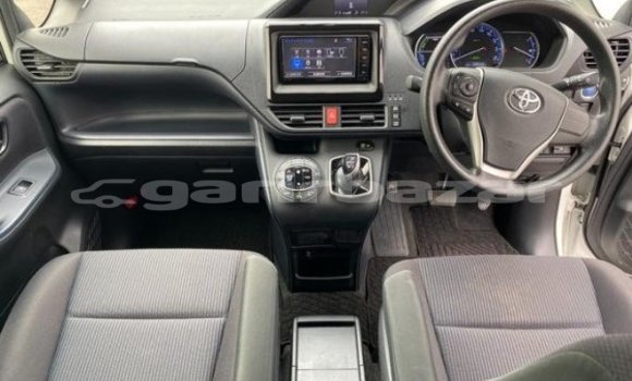 কেনা আমদানি Toyota Noah White গাড়ী মধ্যে ঢাকা মধ্যে Dhaka কেনা আমদানি Toyota Noah White গাড়ী মধ্যে ঢাকা মধ্যে Dhaka