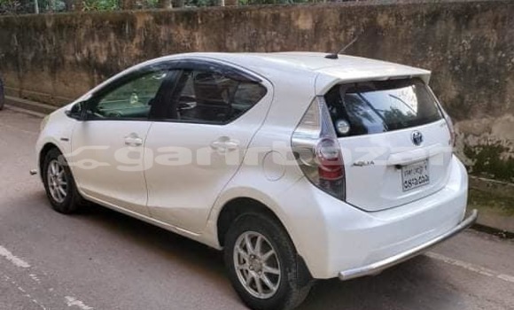 Buy Used 2013 Toyota Aqua in Dhaka, Dhaka Buy Used 2013 Toyota Aqua in Dhaka, Dhaka