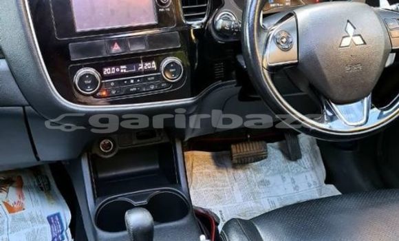 Buy Used 2015 Mitsubishi Outlander in Dhaka, Dhaka Buy Used 2015 Mitsubishi Outlander in Dhaka, Dhaka