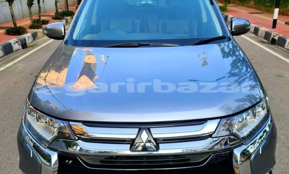 Buy Used 2015 Mitsubishi Outlander in Dhaka, Dhaka Buy Used 2015 Mitsubishi Outlander in Dhaka, Dhaka