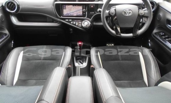 কেনা আমদানি Toyota AQUA White গাড়ী মধ্যে ঢাকা মধ্যে Dhaka কেনা আমদানি Toyota AQUA White গাড়ী মধ্যে ঢাকা মধ্যে Dhaka