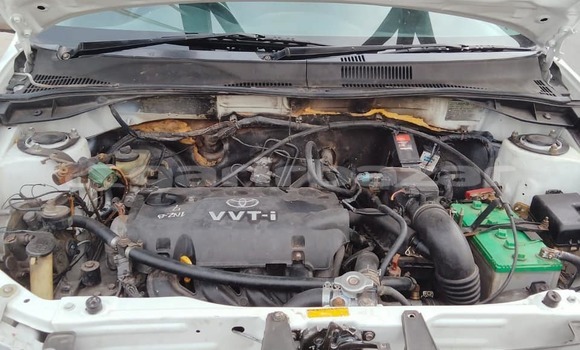 কিনুন ব্যবহৃত Toyota গাড়ী কিনুন ব্যবহৃত Toyota গাড়ী