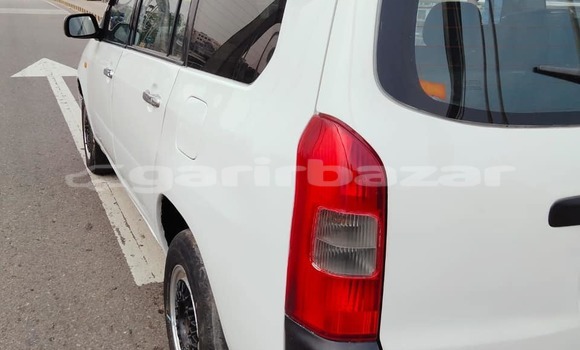 কিনুন ব্যবহৃত Toyota গাড়ী কিনুন ব্যবহৃত Toyota গাড়ী