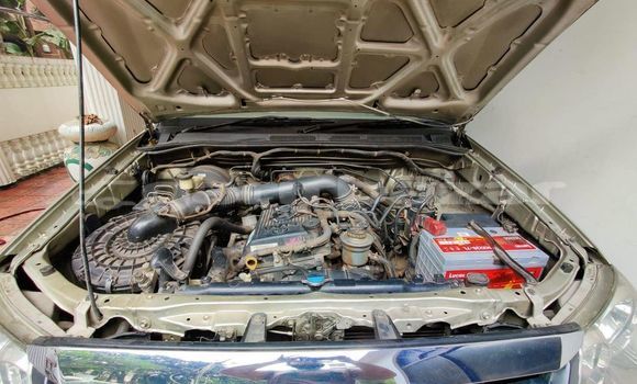 কেনা ব্যবহৃত Toyota Fortuner Silver গাড়ী মধ্যে ঢাকা মধ্যে Dhaka কেনা ব্যবহৃত Toyota Fortuner Silver গাড়ী মধ্যে ঢাকা মধ্যে Dhaka